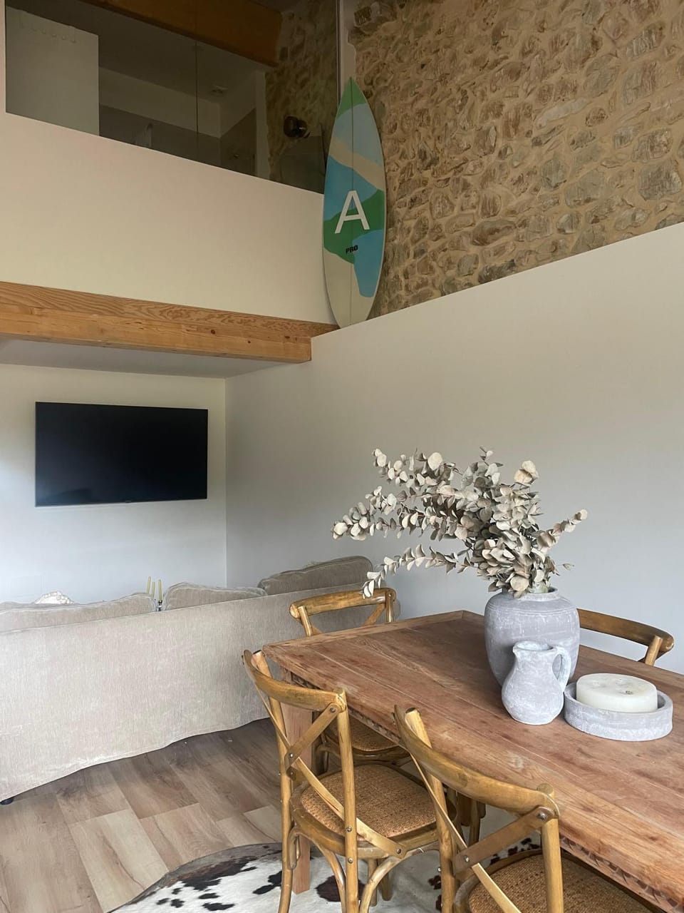 TV and multimedia, Dining area
