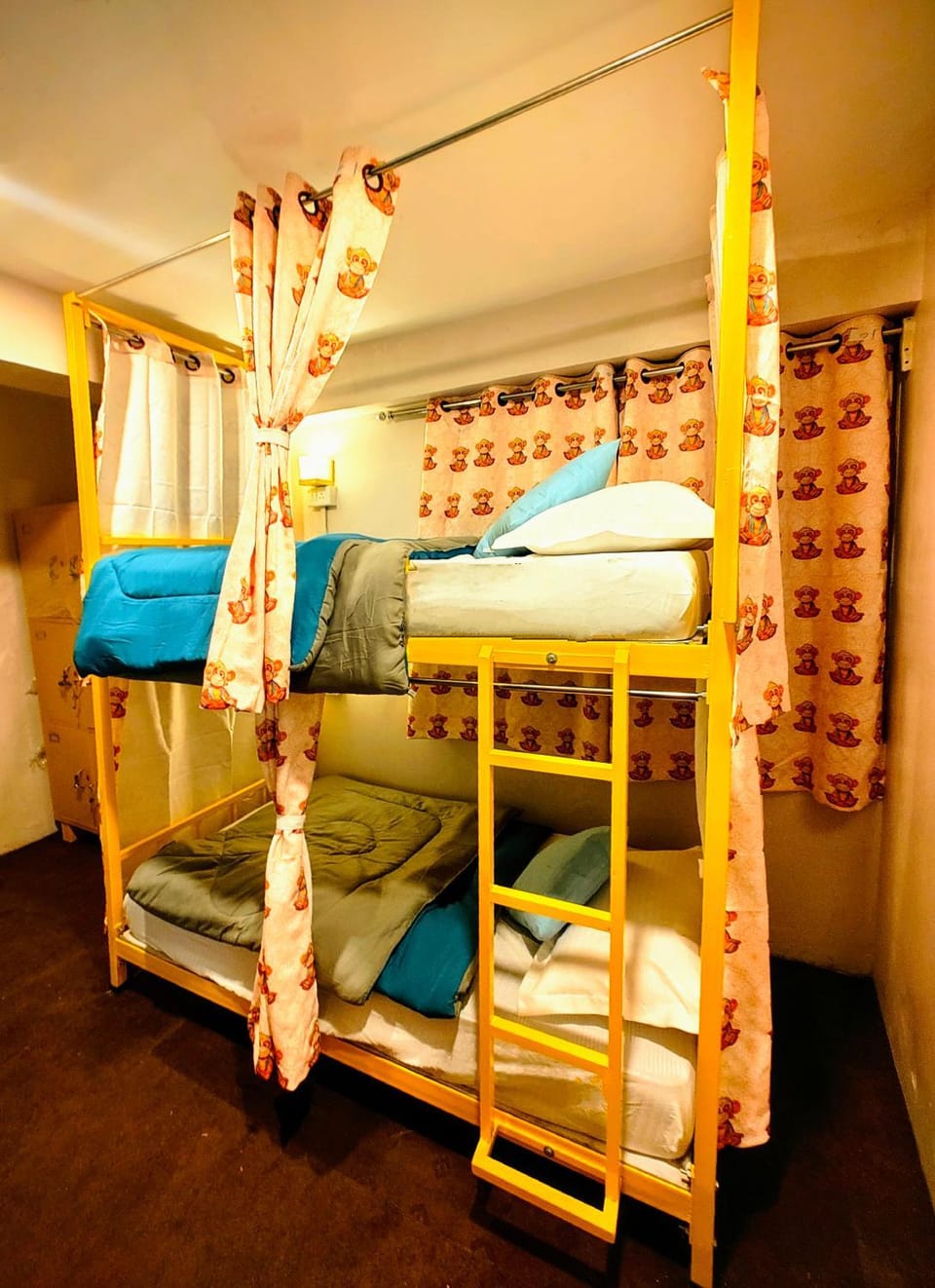bunk bed