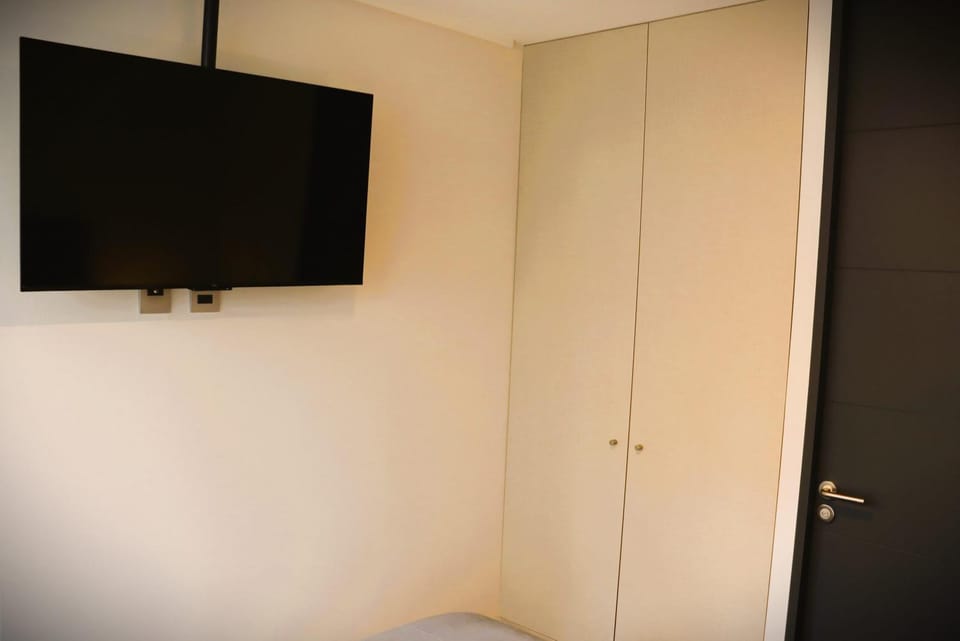 HOM l HospitalCUC Wifi MetroSantaLucia Calefactor Apartment in Santiago