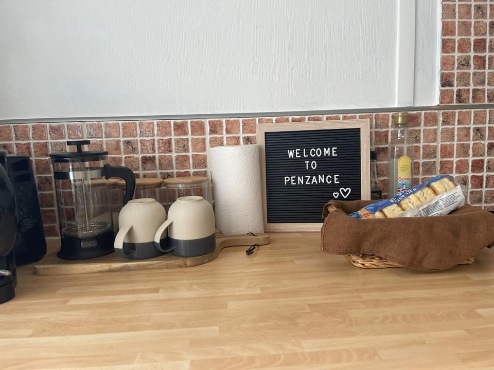 Coffee/tea facilities, Kitchen or kitchenette