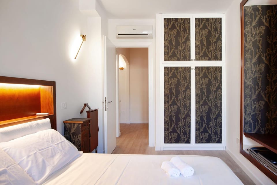 Bed, Photo of the whole room, Bedroom, towels, wardrobe, air conditioner
