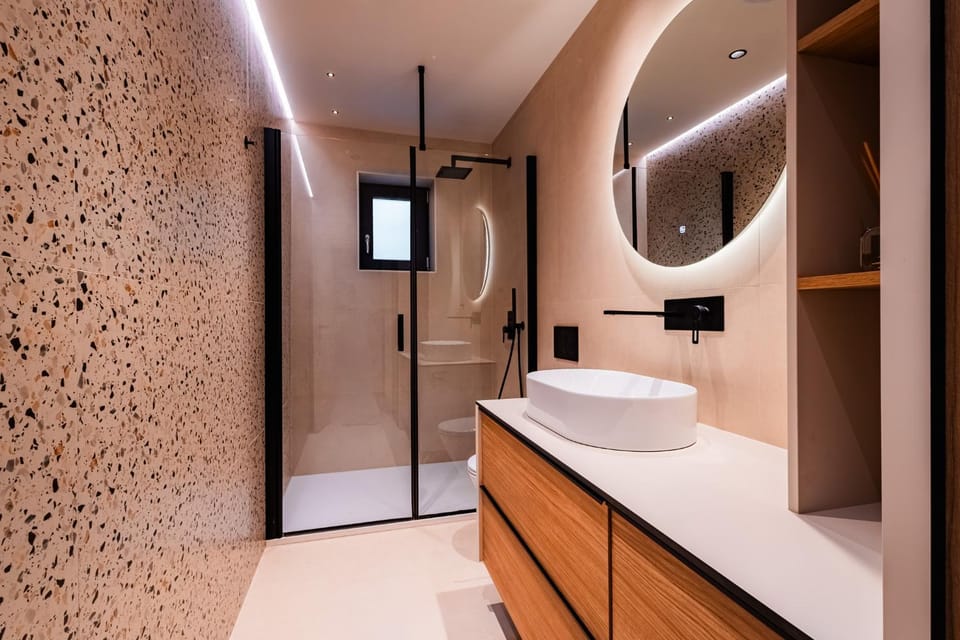 Shower, Bathroom