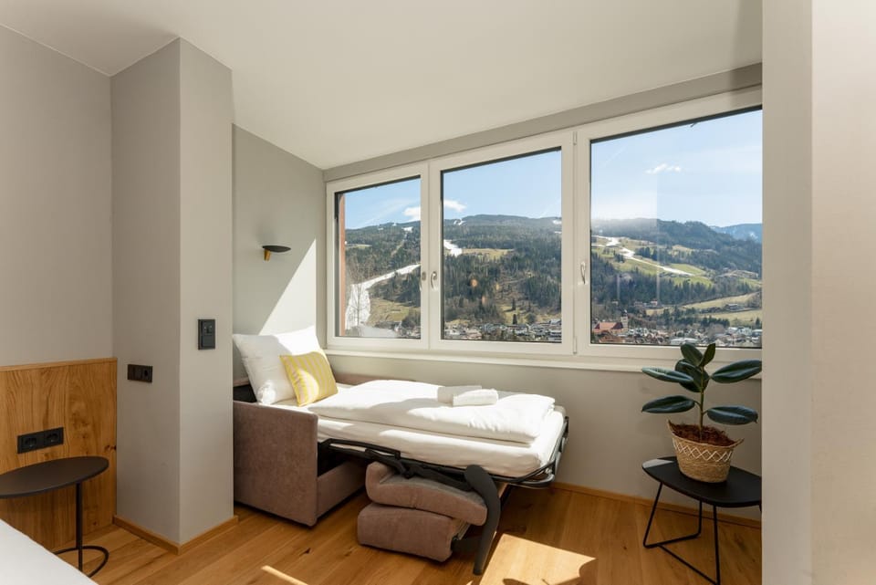 Bed, View (from property/room), View (from property/room), Bedroom