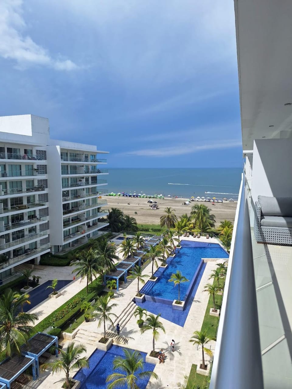Property building, Day, Natural landscape, Beach, Pool view, Sea view, Swimming pool