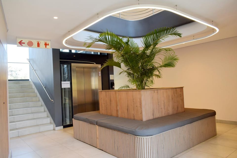 Lobby or reception, Lobby or reception