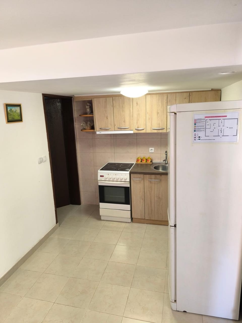 Kitchen or kitchenette