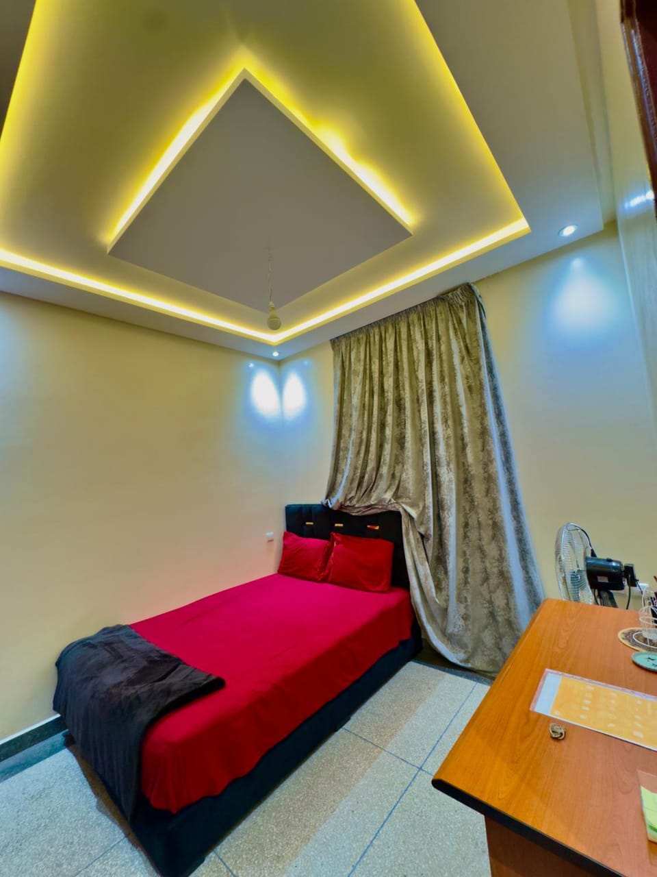 Quiet Central Home Near Beach - High Speed WiFi, Free Parking & Private Entry Apartment in Agadir