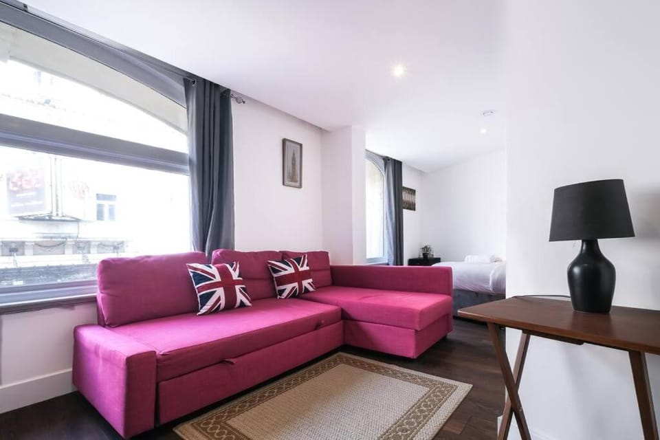 Flat for 4 in Piccadilly, Soho VRE Apartment in City of Westminster