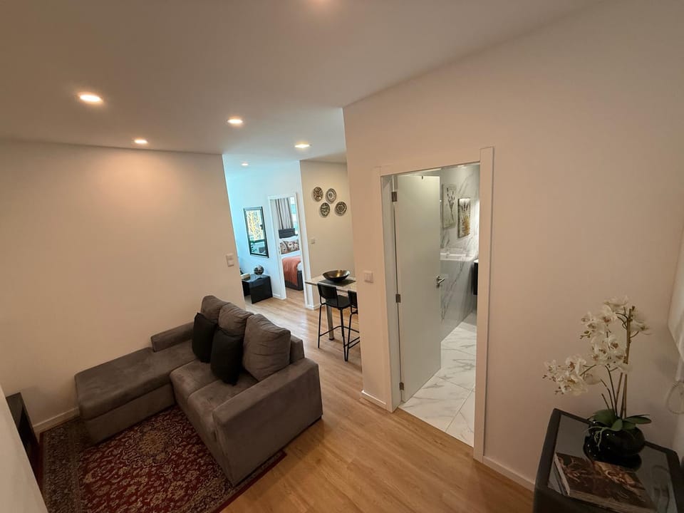 Living room, Decorative detail, Dining area
