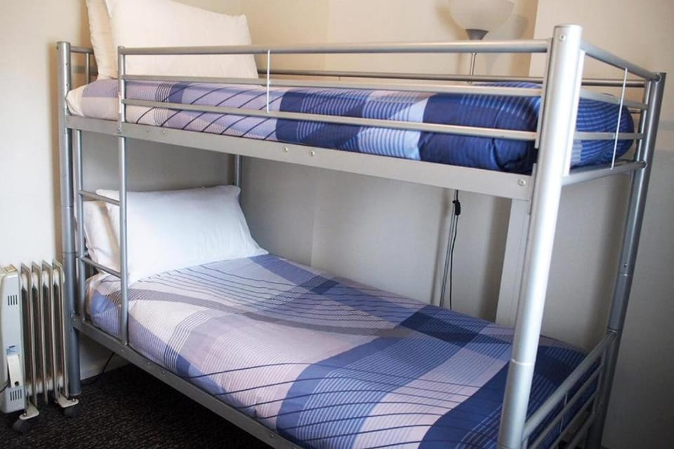 Bed, Bedroom, bunk bed