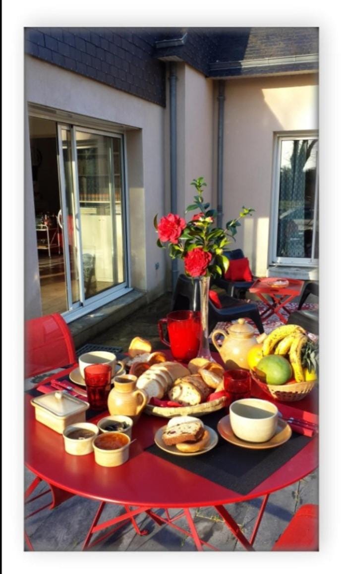 Les Agapanthes Bed and Breakfast in Brittany