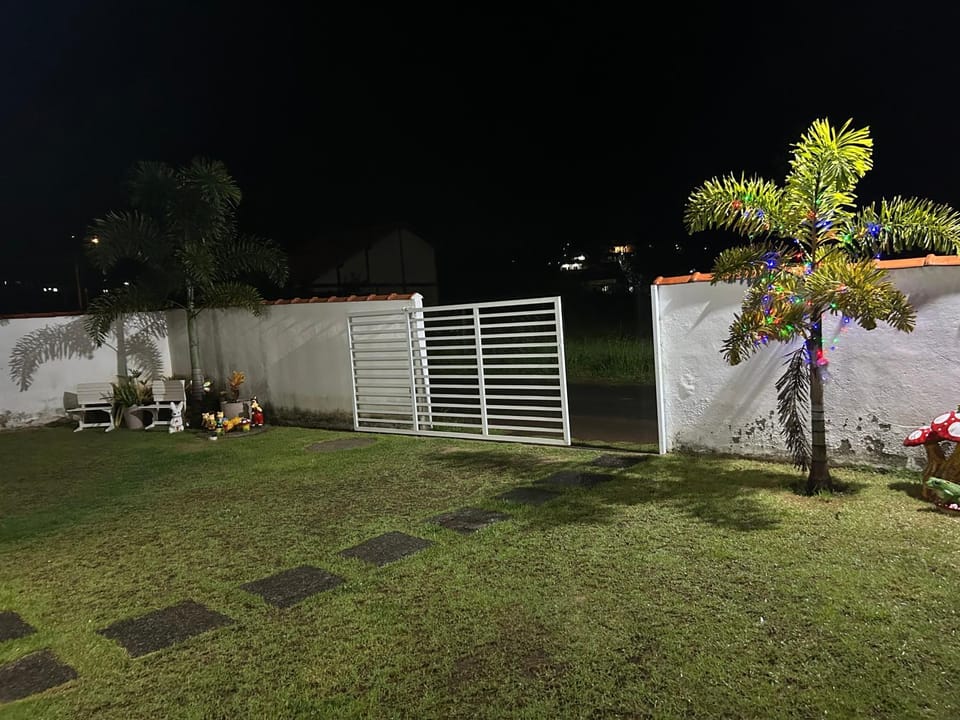 Chalé 2 vista para montanha House in Resende