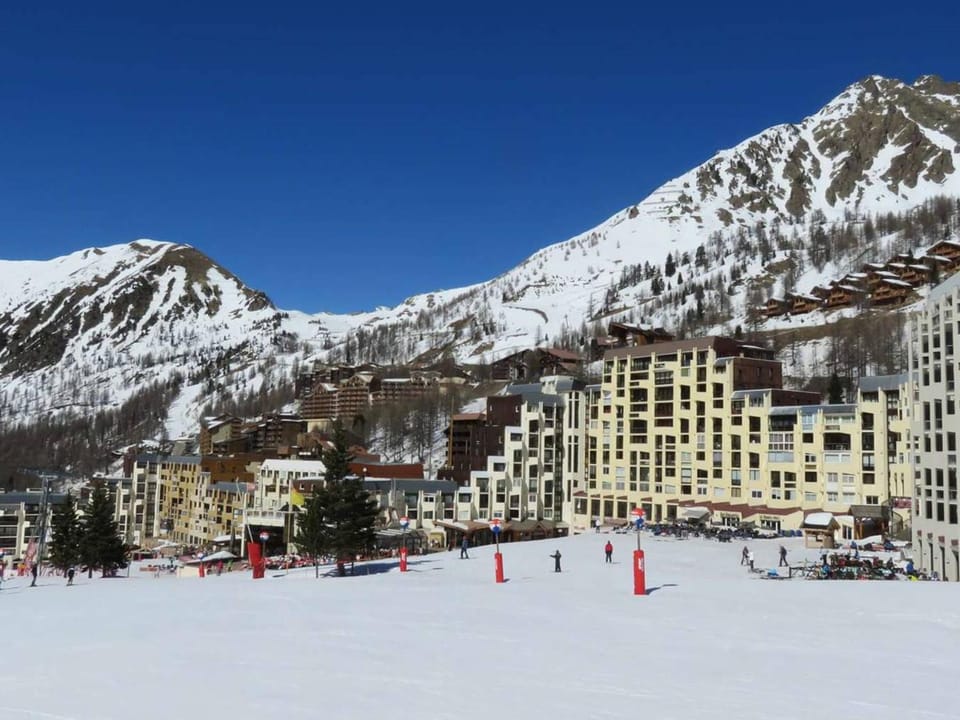 Studio cosy au pied des pistes avec balcon - Isola 2000 - FR-1-292-213 Apartment in Isola