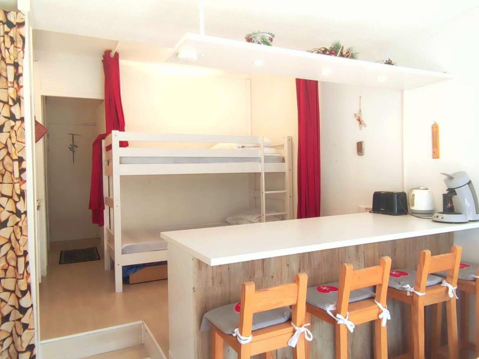 Studio cosy au pied des pistes avec balcon - Isola 2000 - FR-1-292-213 Apartment in Isola