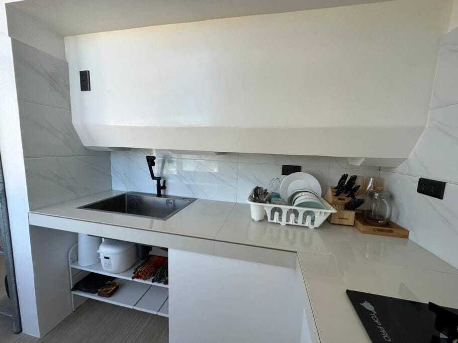 Absolute Beachfront Apartment With Kitchen Apartment in Boracay