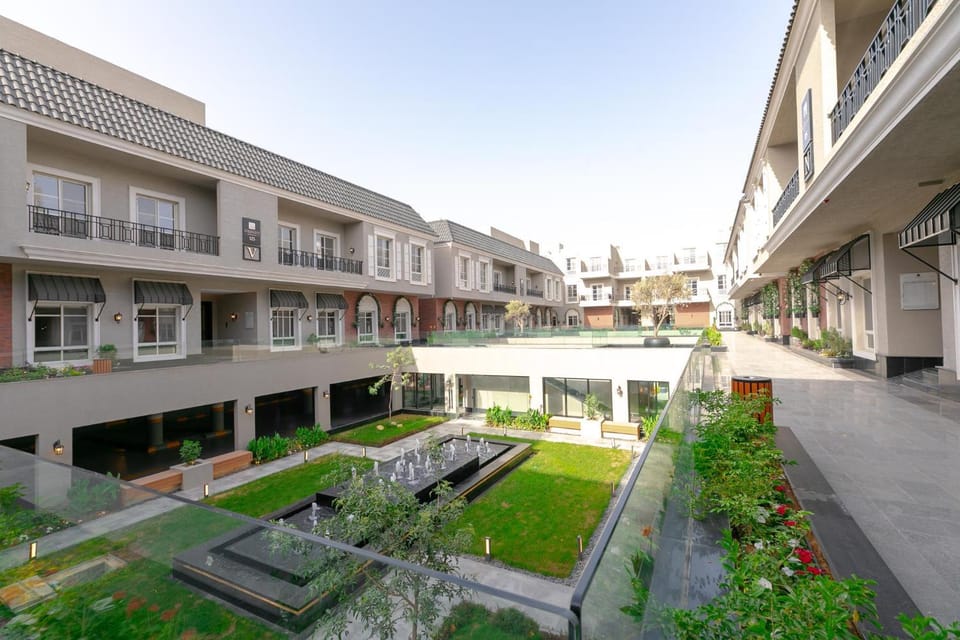 Facade/entrance, Garden