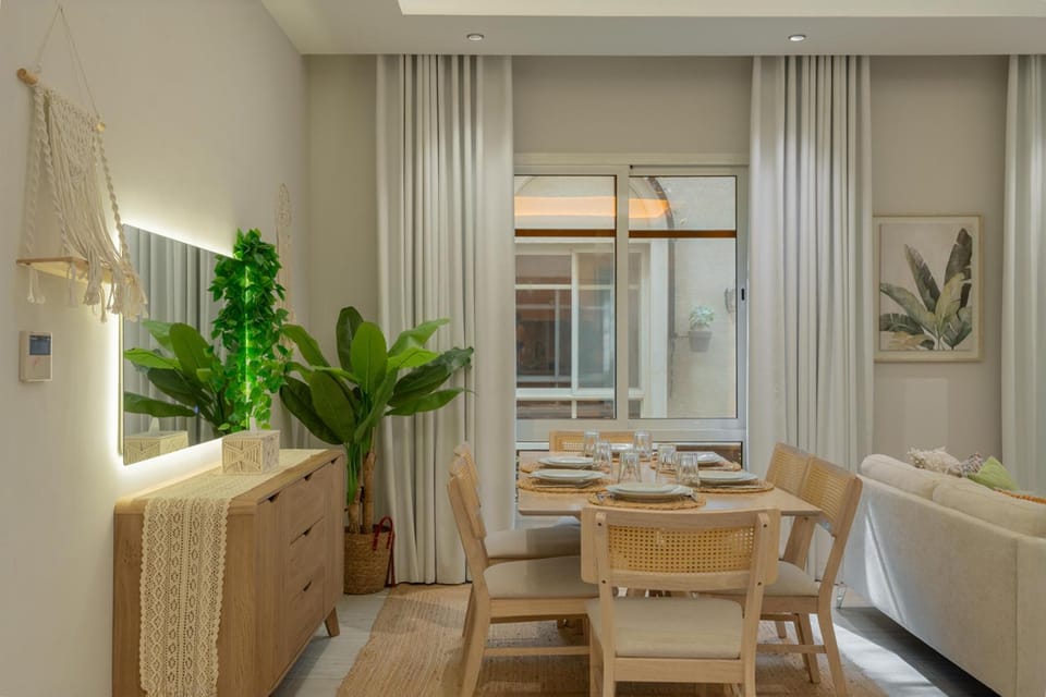 Living room, Seating area, Dining area, Garden view, Garden view