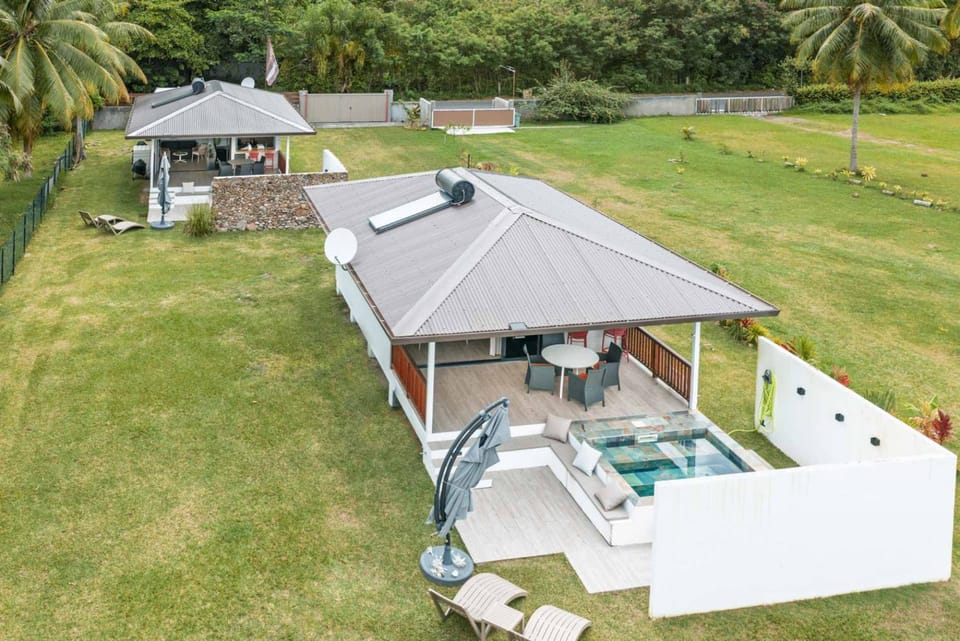 Patio, Garden, Swimming pool