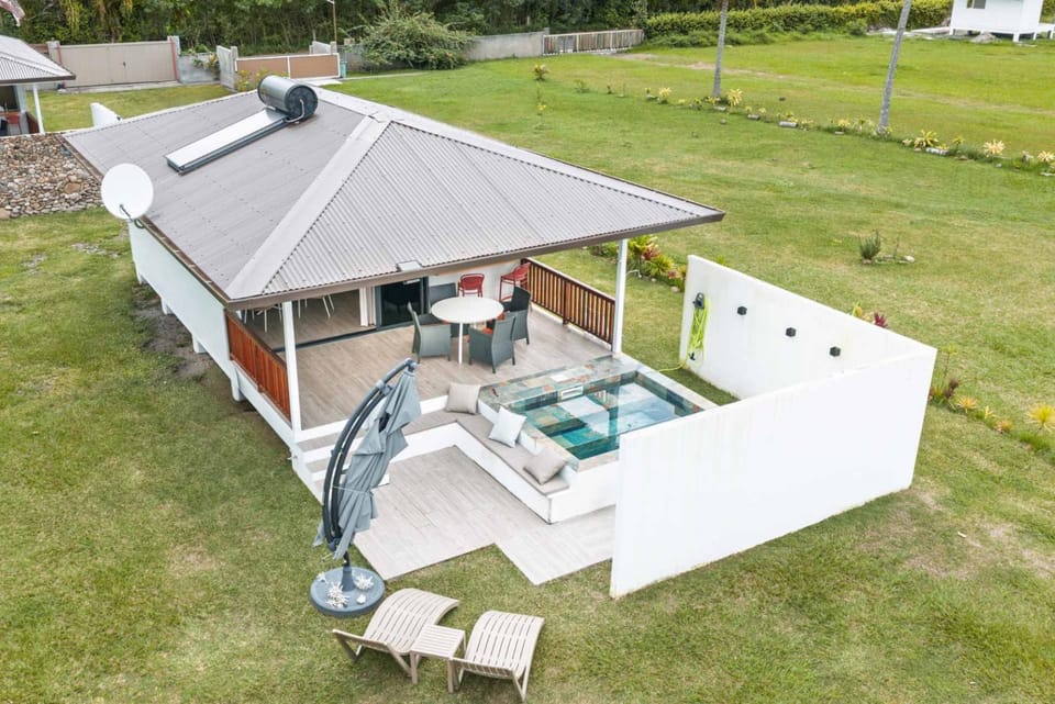 Property building, Garden view, Swimming pool