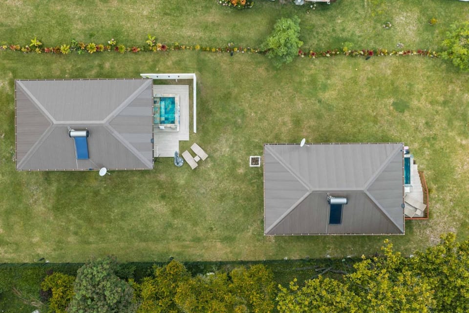 Property building, Bird's eye view, Garden