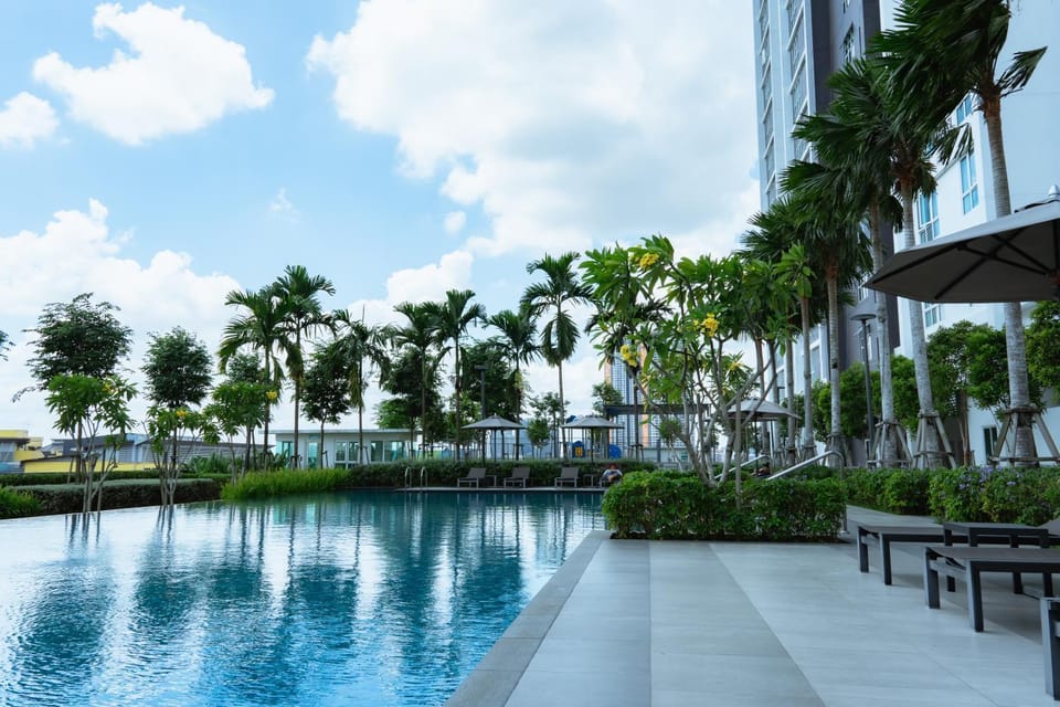 Pool view, Swimming pool