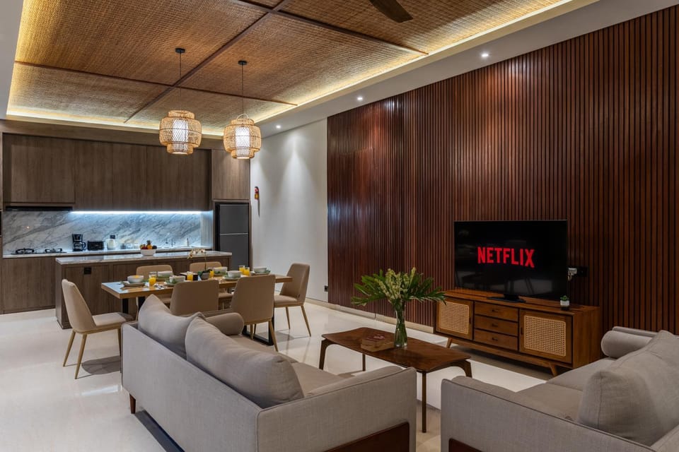 Communal lounge/ TV room