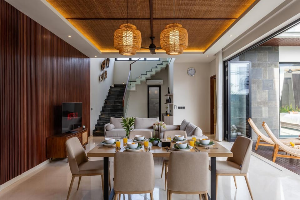 Communal lounge/ TV room