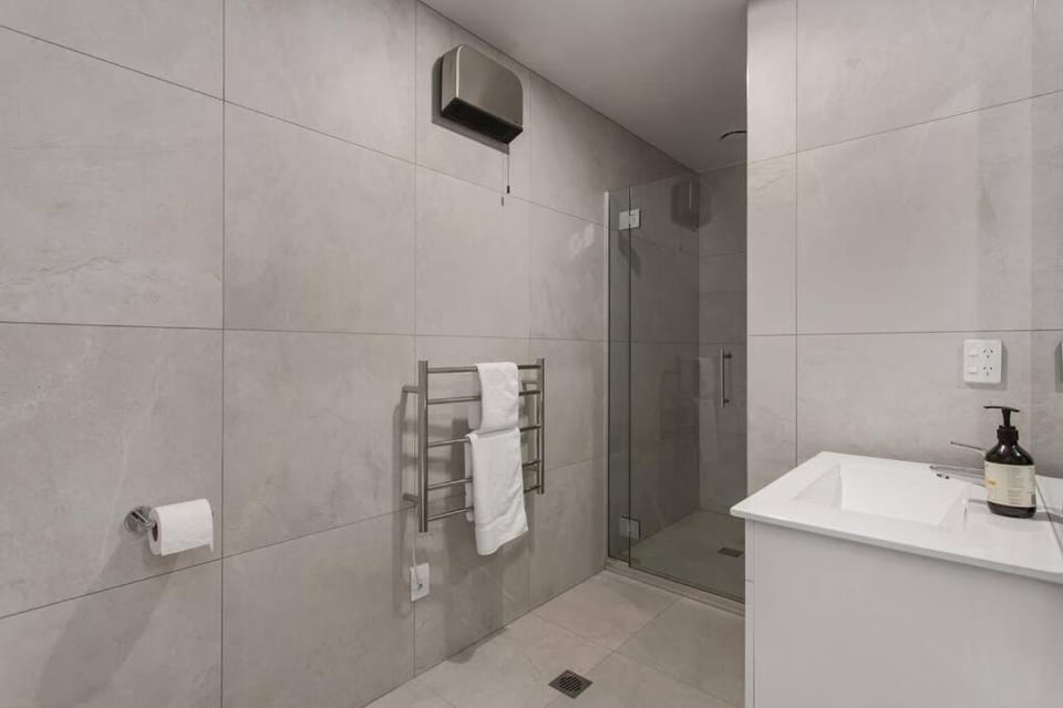Great Deals at New Upmarket Appt Apartment in Christchurch
