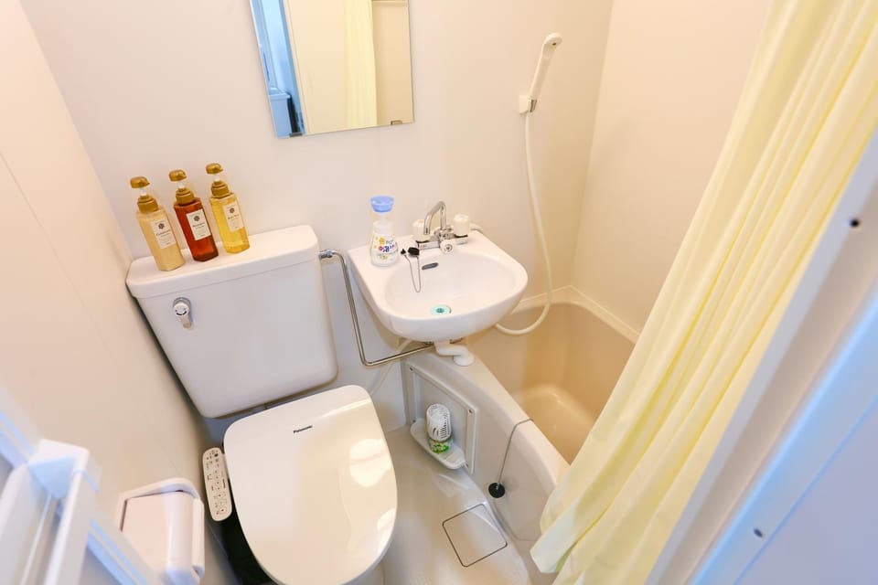 Toilet, Bathroom