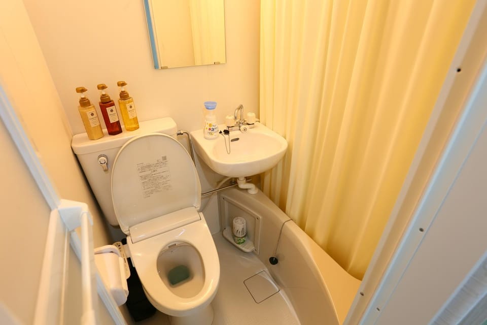 Toilet, Bathroom