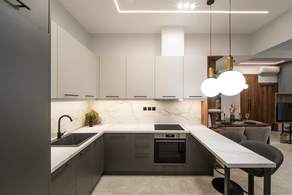 Kitchen or kitchenette, oven, stove