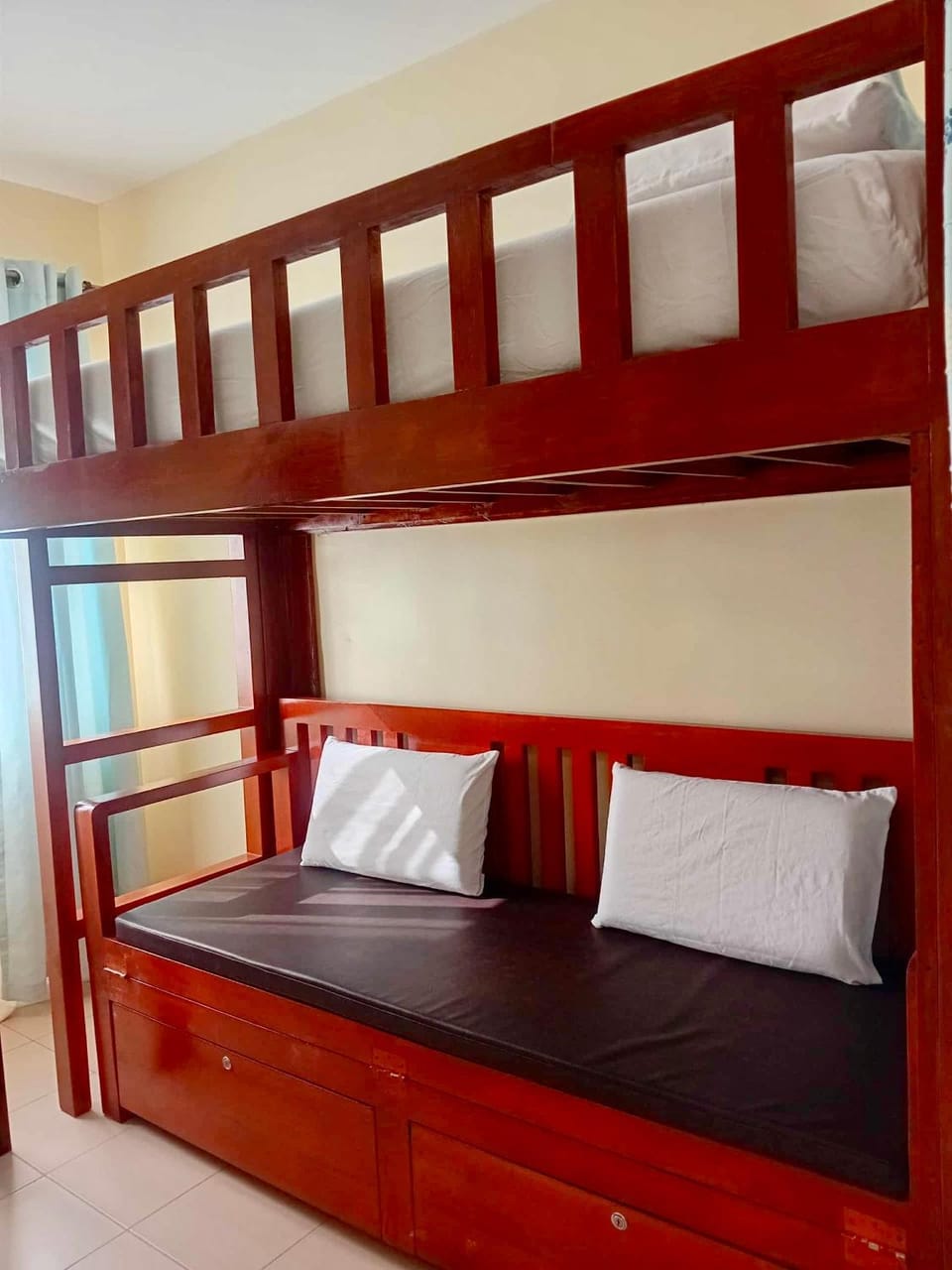 DaLei 2-330 Sleeps 8pax at Marina Spatial Condominium in Dumaguete City Apartment in Dumaguete
