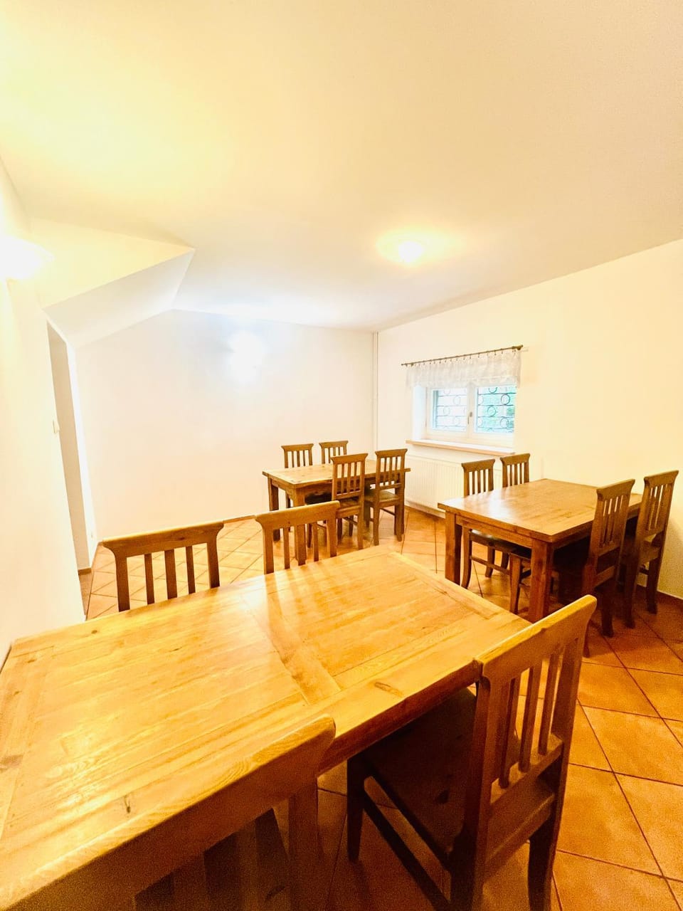 Property building, View (from property/room), Kitchen or kitchenette, Food and drinks, Dining area, Food, Garden view, Mountain view, heating