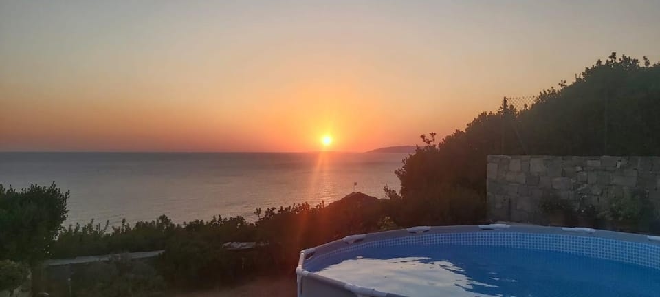 Natural landscape, Sea view, Swimming pool, Swimming pool, Sunrise