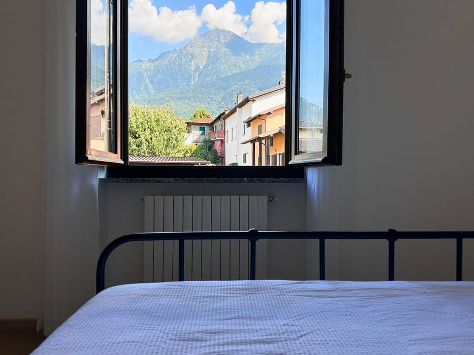 Luci fra le nuvole Apartment in Colico