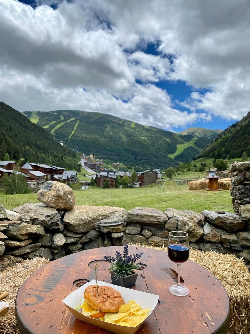 Nearby landmark, Natural landscape, Mountain view