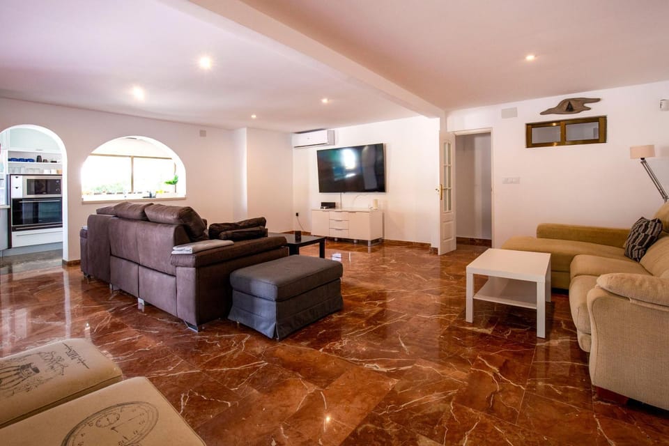 Beautiful open 3 bed apartment Apartment in Marina Baixa
