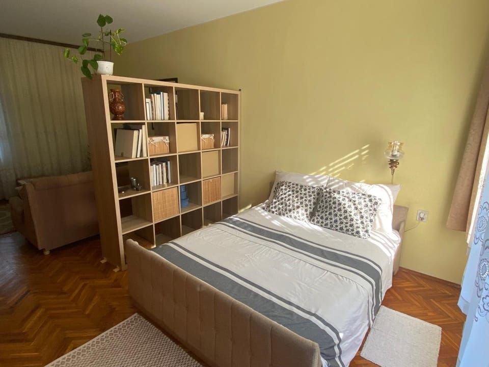 Bed, Library, Bedroom