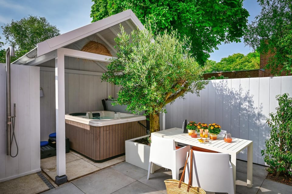 Day, Hot Tub, Balcony/Terrace, Spa and wellness centre/facilities, Dining area