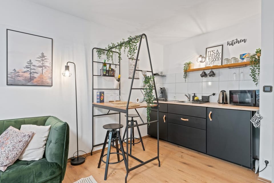 Kitchen or kitchenette, Dining area, kitchen
