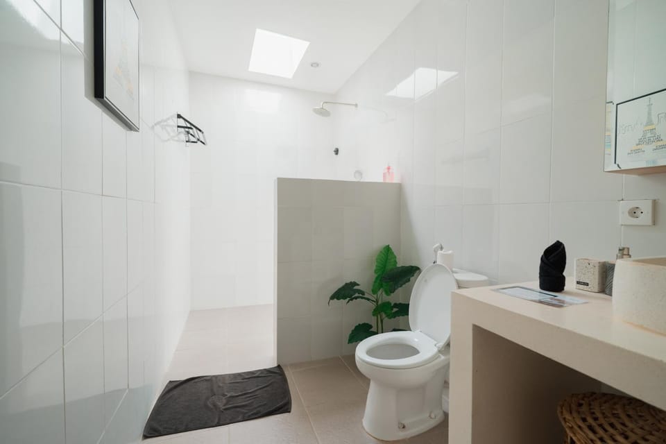 Toilet, Bathroom