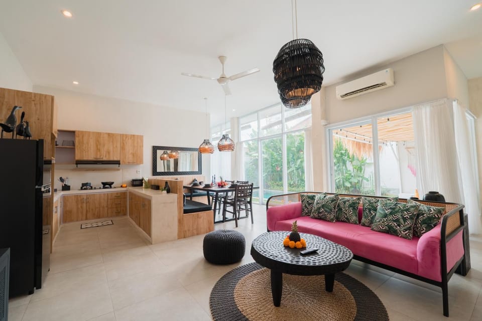 Living room, Dining area, kitchen