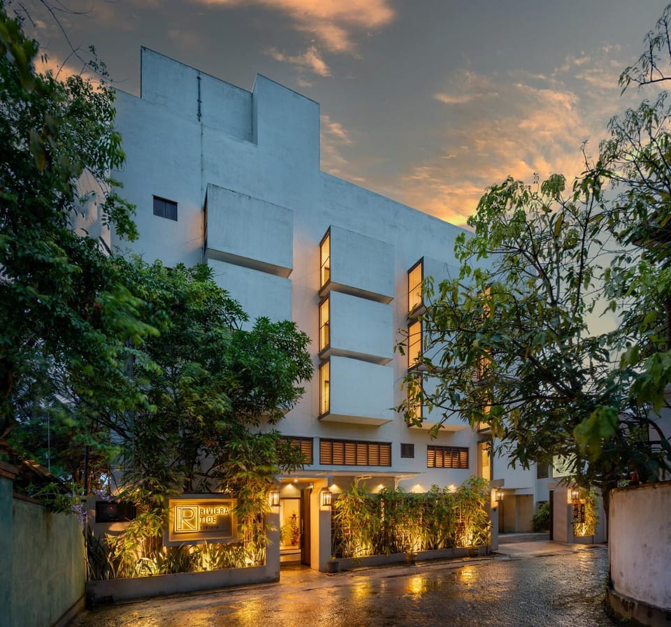 Property building, Day