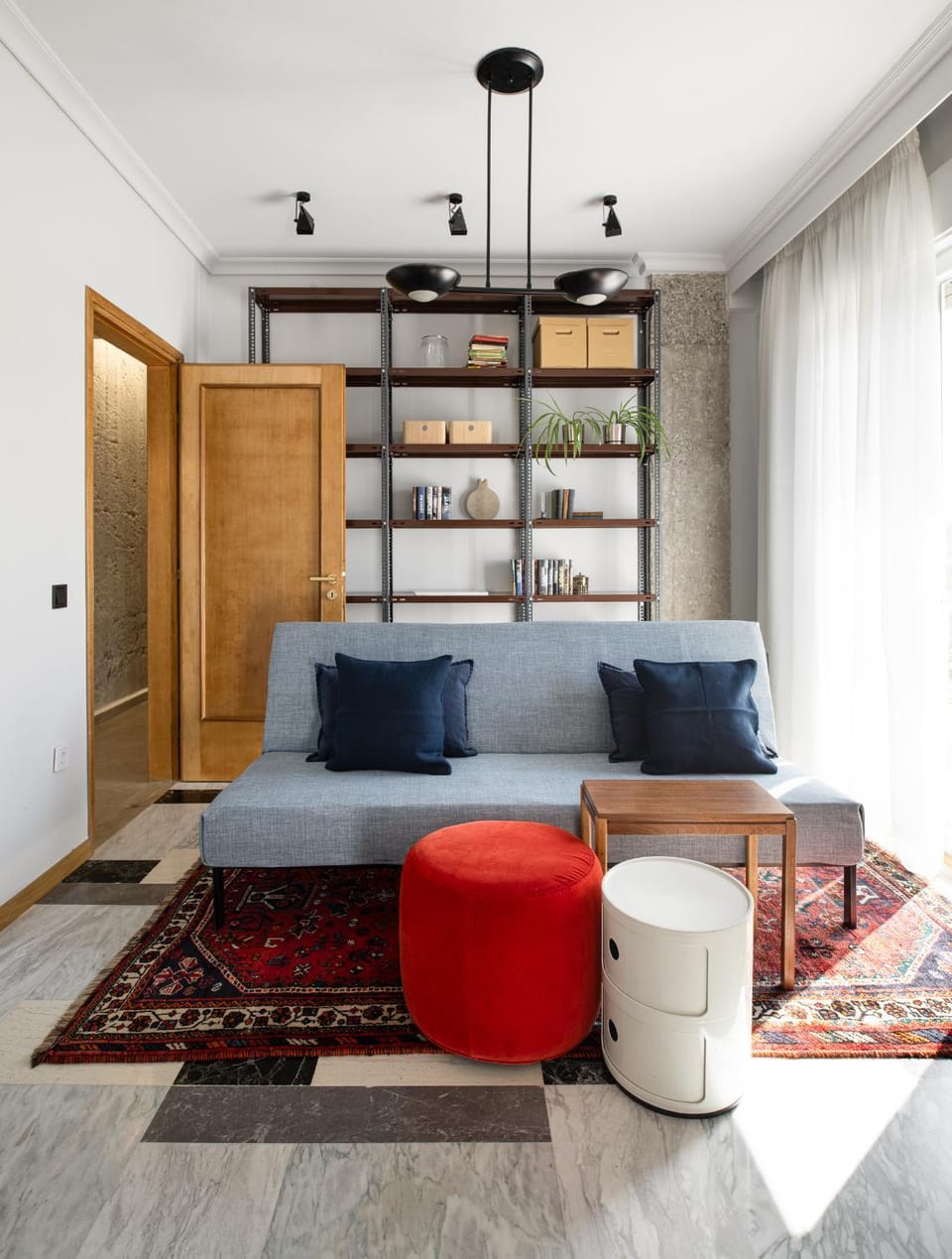 Day, Living room, Seating area, Bedroom, heating