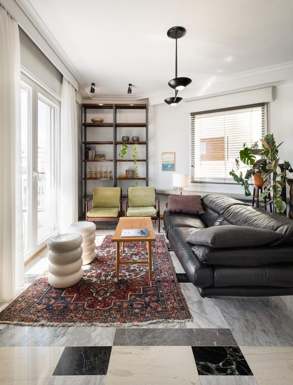 Day, TV and multimedia, Balcony/Terrace, Living room, Seating area, City view, heating, air conditioner