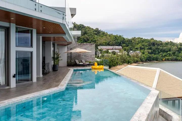 Property building, Swimming pool