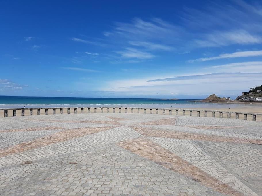 Loue appartement 50m de la plage 2 ch 4 ou 5 pers Apartment in Brittany