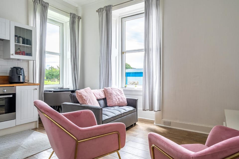 Our Wee Eden - Rothesay Apartment in Scotland