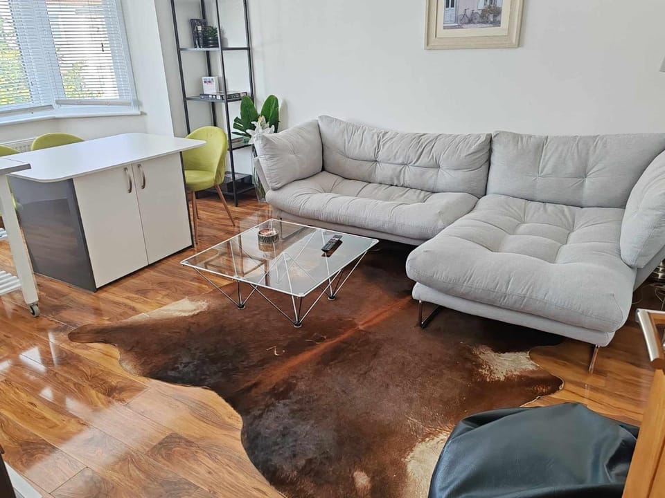 Two bedroom apartment in Dollis Hill Apartment in London