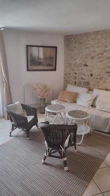 Maison de ville en plein centre historique Apartment in Île-de-France